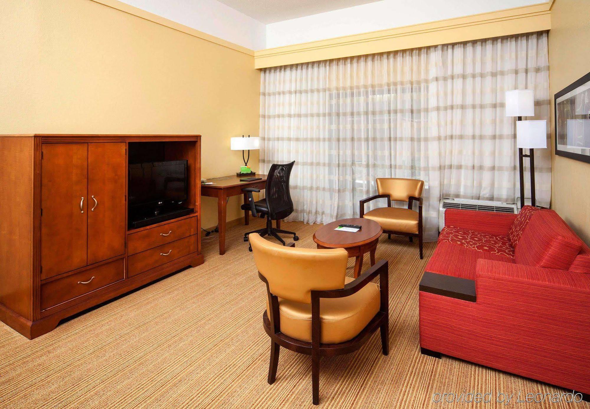 Hotel Courtyard By Marriott Valdosta Zewnętrze zdjęcie
